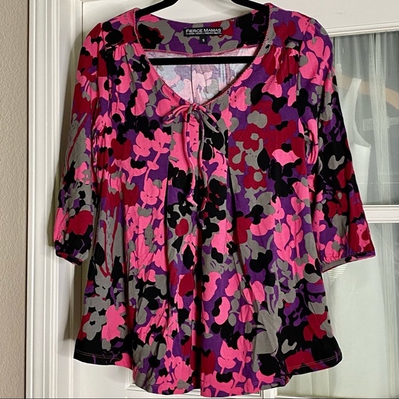 Fierce Mamas Tops - 🎉HP!🎉 Pink Floral / Camo Maternity Top
